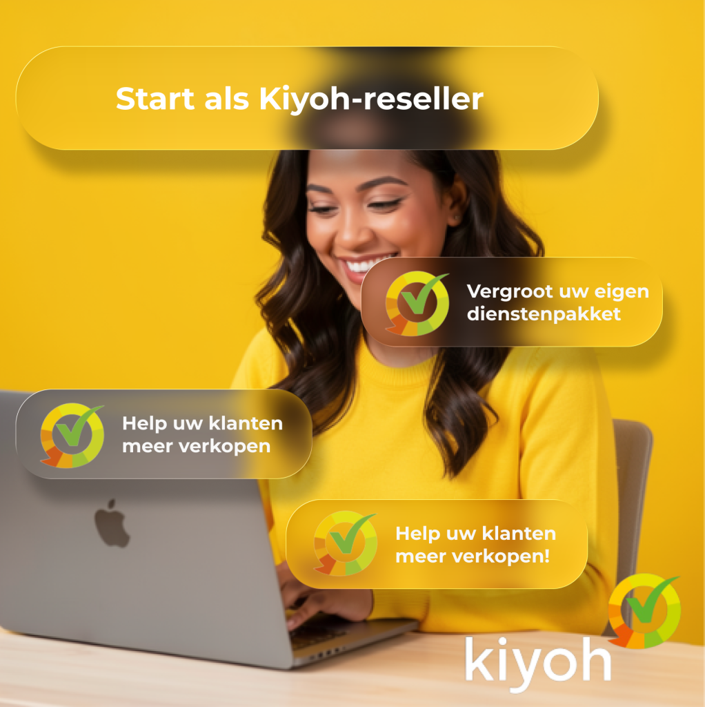 Lachende vrouw in een gele trui werkt op haar laptop, omringd door voordelen van het Kiyoh-reseller programma.